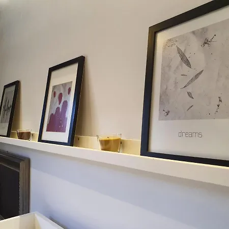 Homestay Deluxe Economic Great Condition Rooms, Central Shared Flat In Taksim Center Istanbul